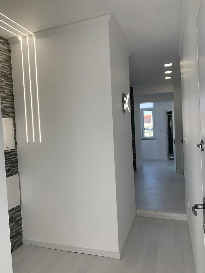 Apartment Great New Flat Close To Alameda Portugal