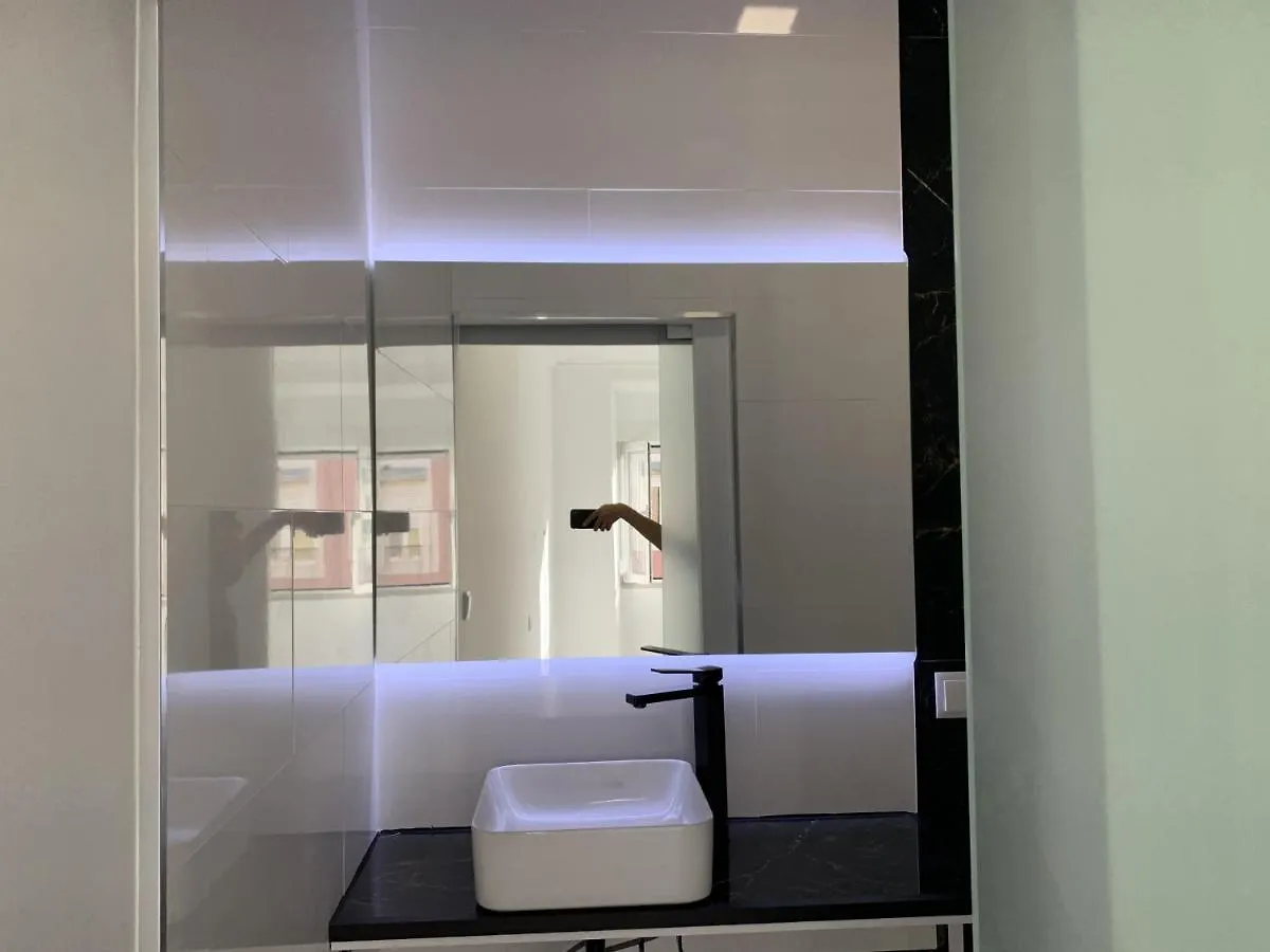 Great New Flat Close To Alameda البرتغال