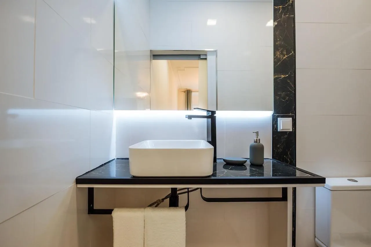 Great New Flat Close To Alameda شقة